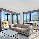 City-Views-Stylish-2Bed2Bath